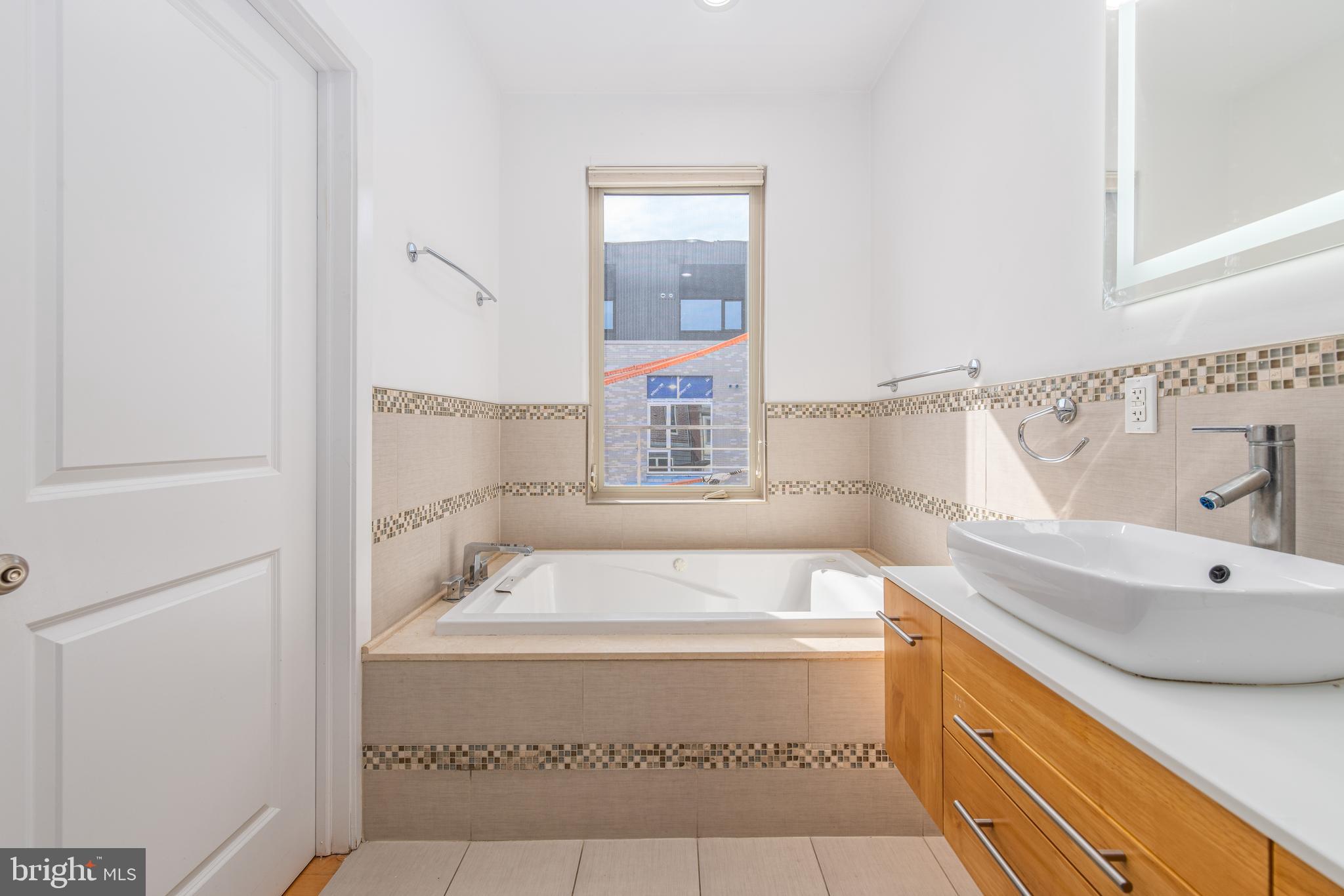 HAWTHORNE - Residential