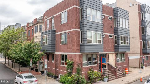 Townhouse For Sale - 629 S 13th Street #A<br/> PHILADELPHIA, PA 19147