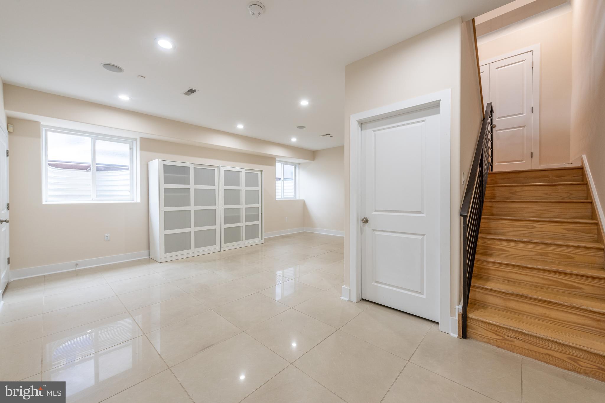 HAWTHORNE - Residential