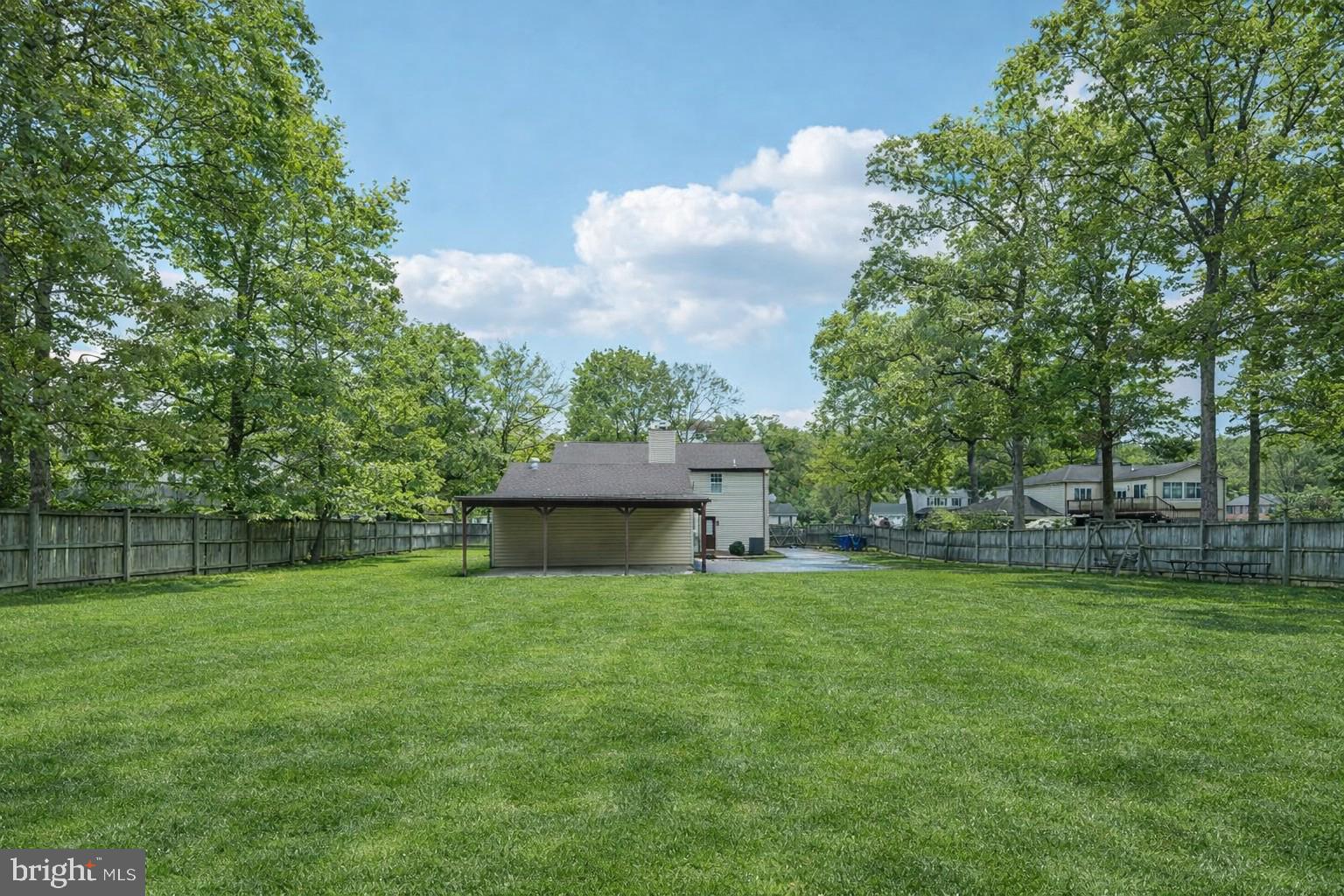 LAUREL BRANCH - Residential