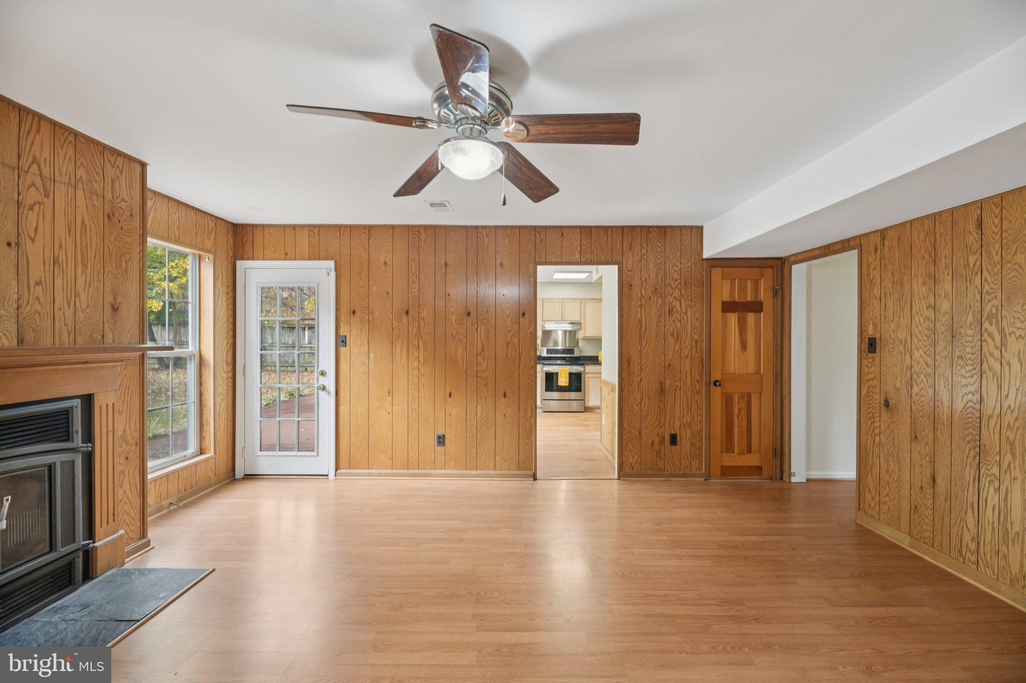 LAUREL BRANCH - Residential