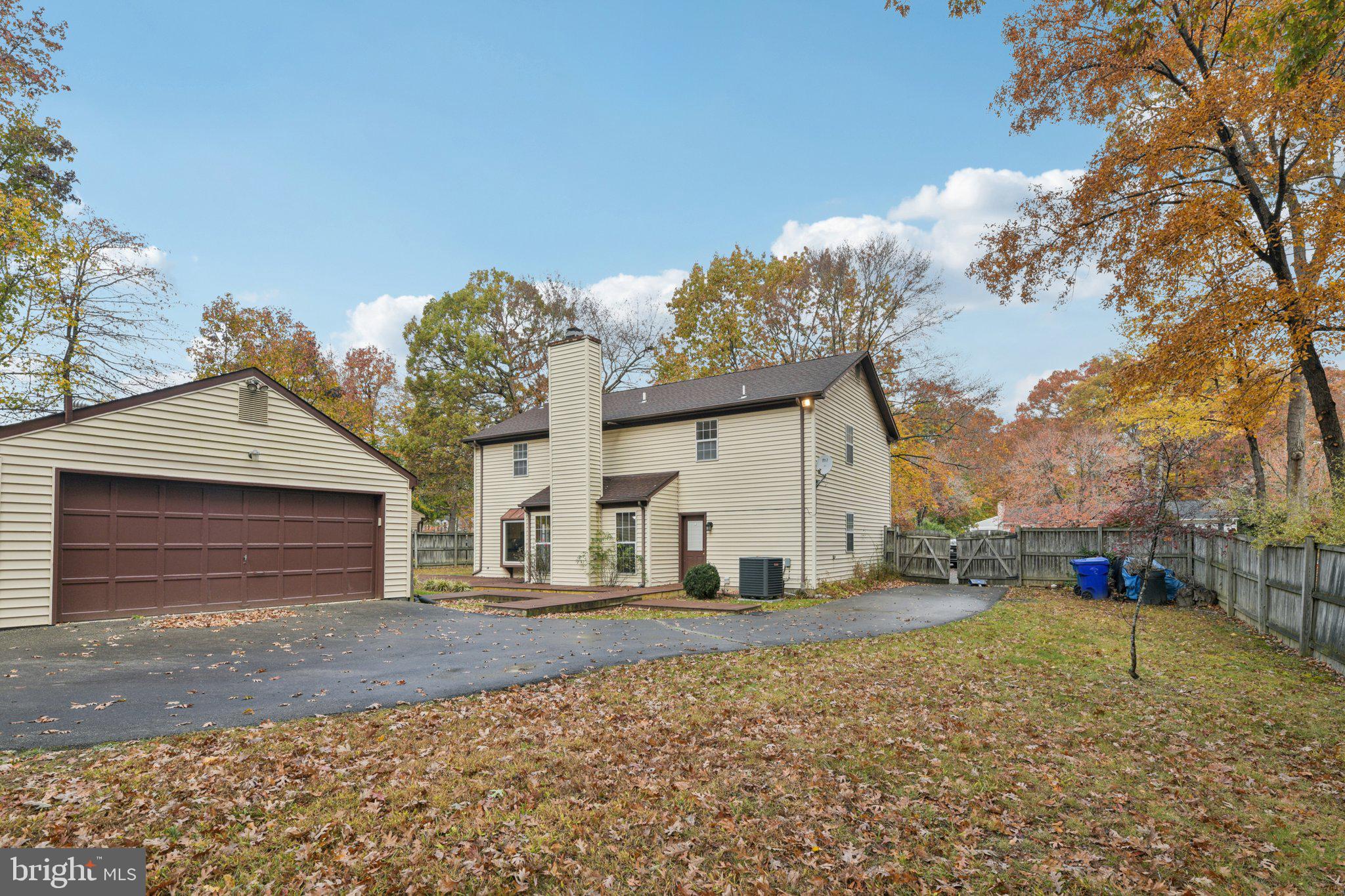 LAUREL BRANCH - Residential