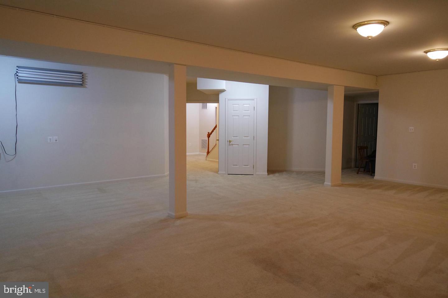 GLENKIRK ESTATES - Residential Lease