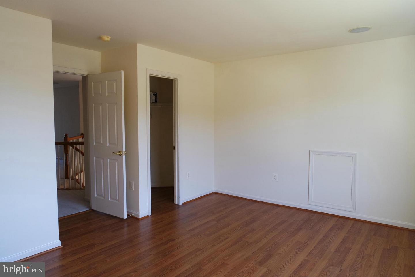 GLENKIRK ESTATES - Residential Lease