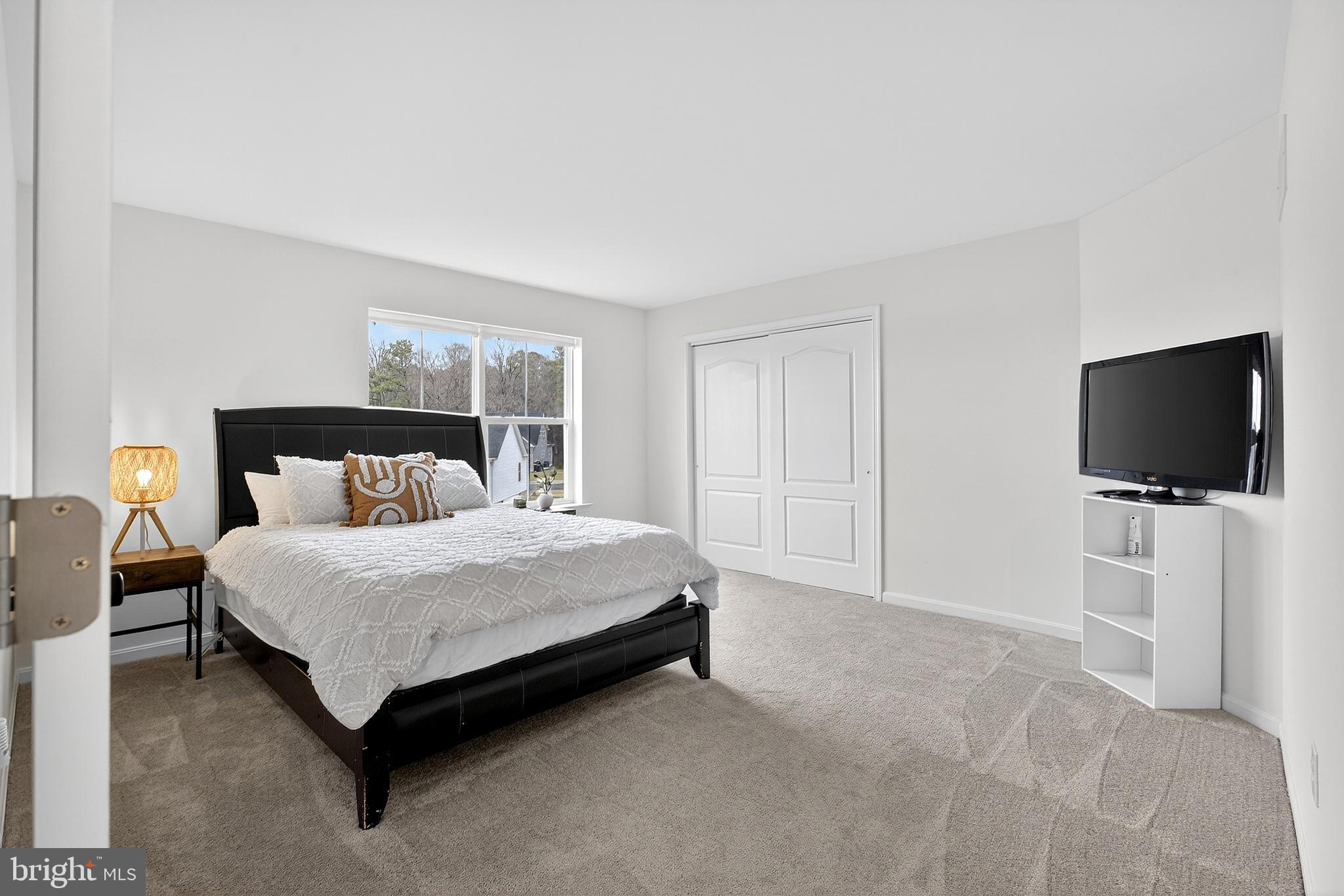 POND VIEW ESTATES - Residential