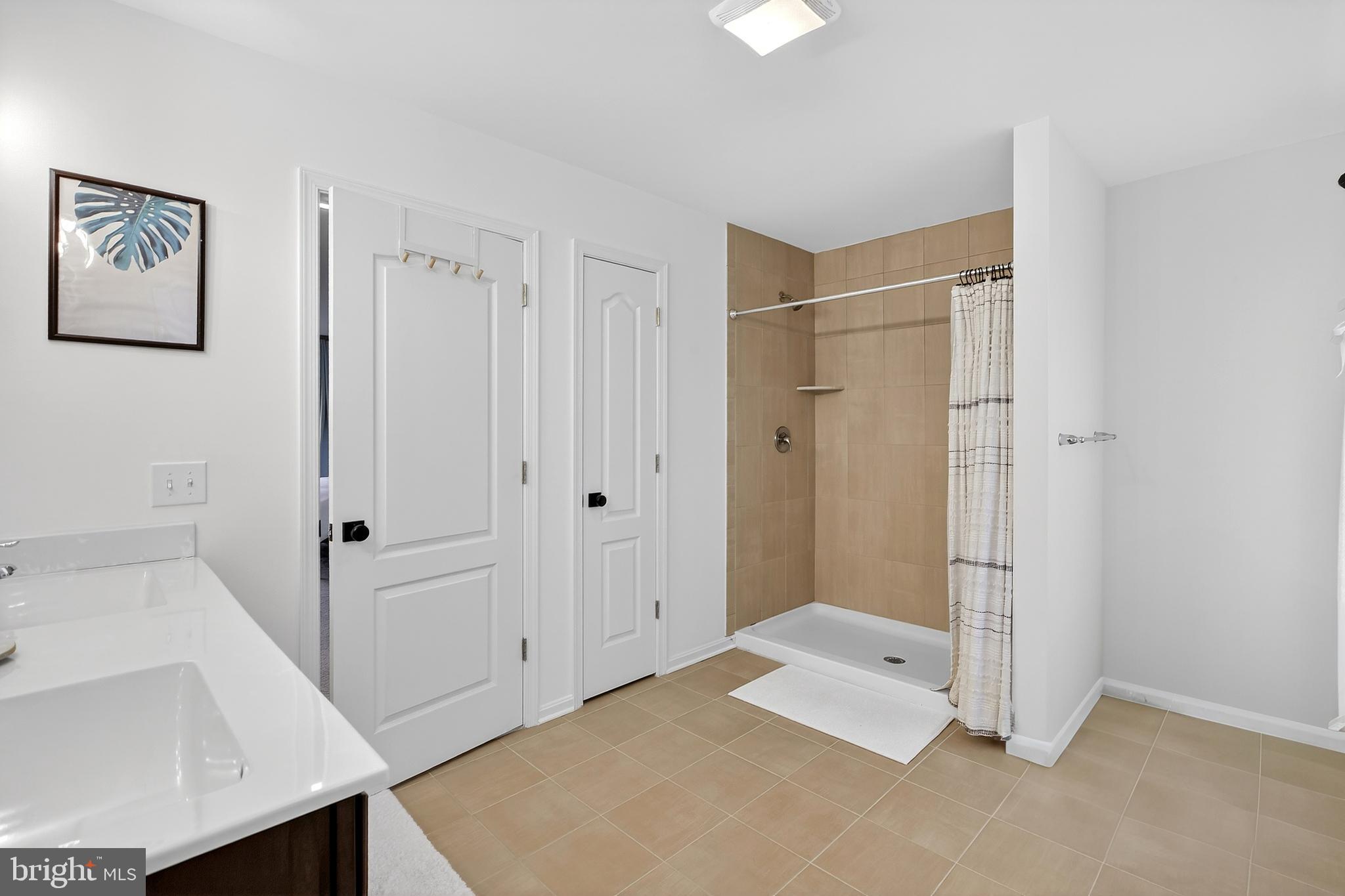 POND VIEW ESTATES - Residential