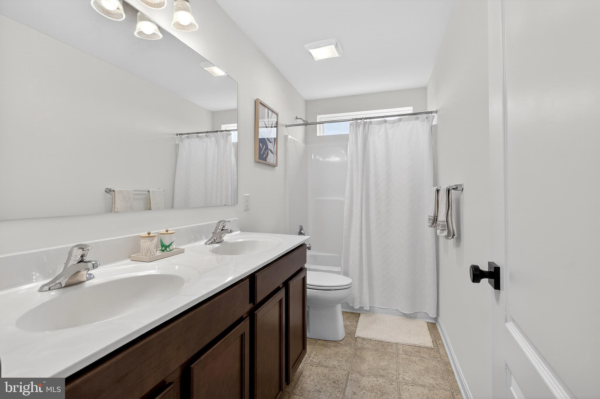 POND VIEW ESTATES - Residential