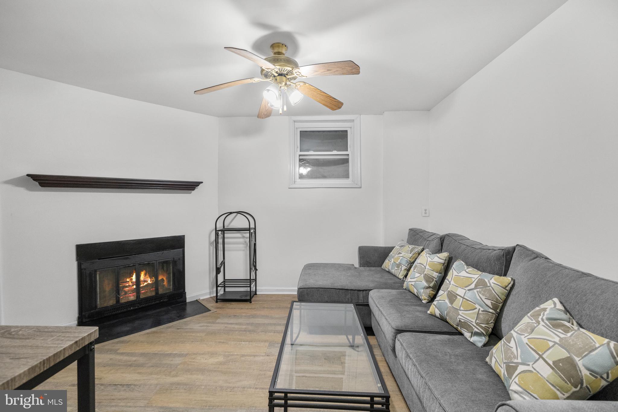 PINECREST - Residential