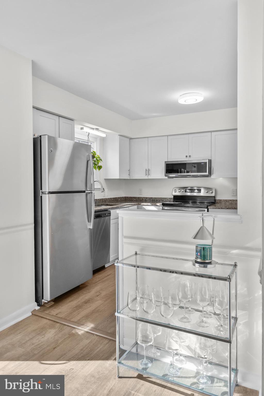 PINECREST - Residential