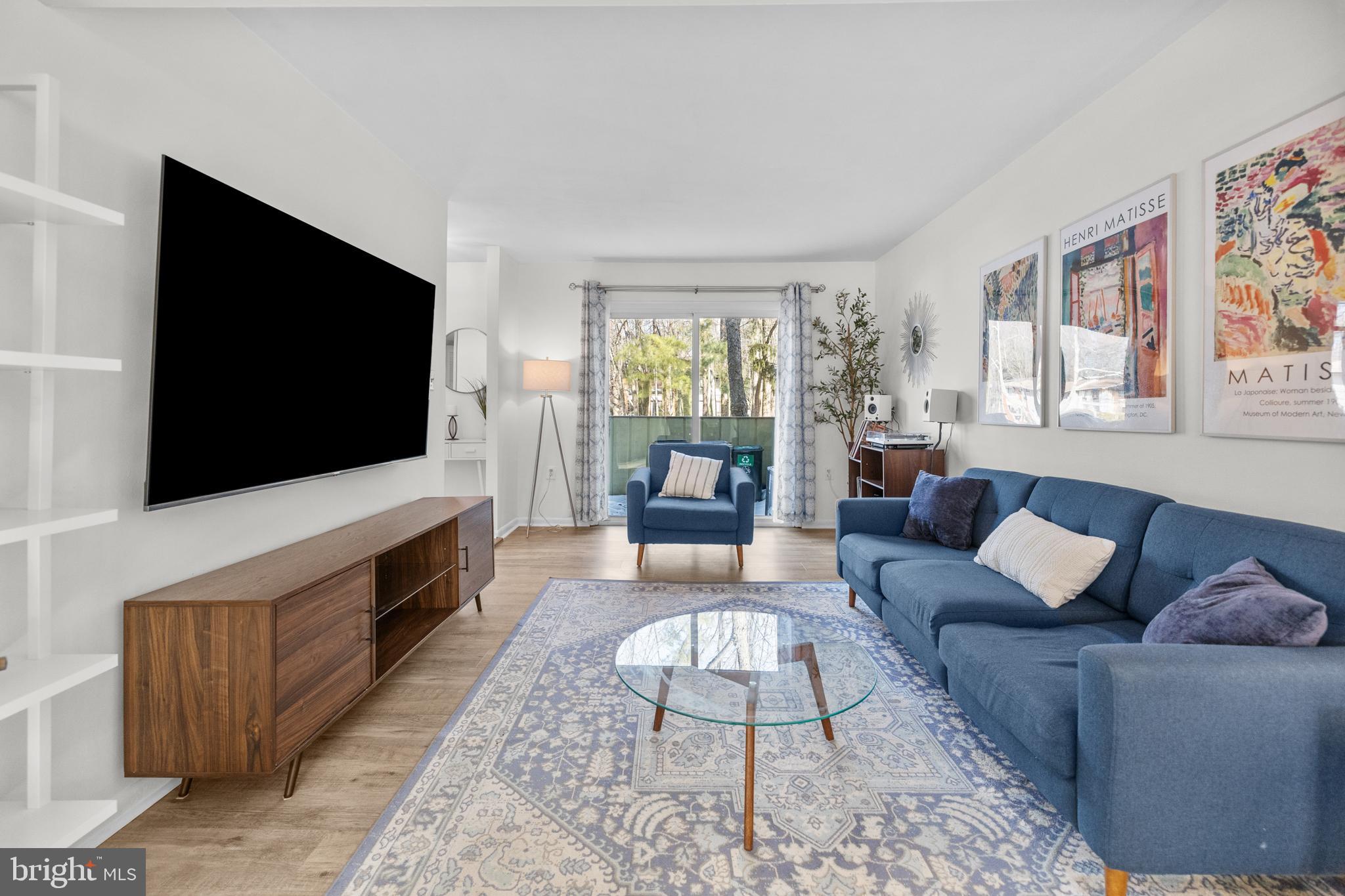 PINECREST - Residential