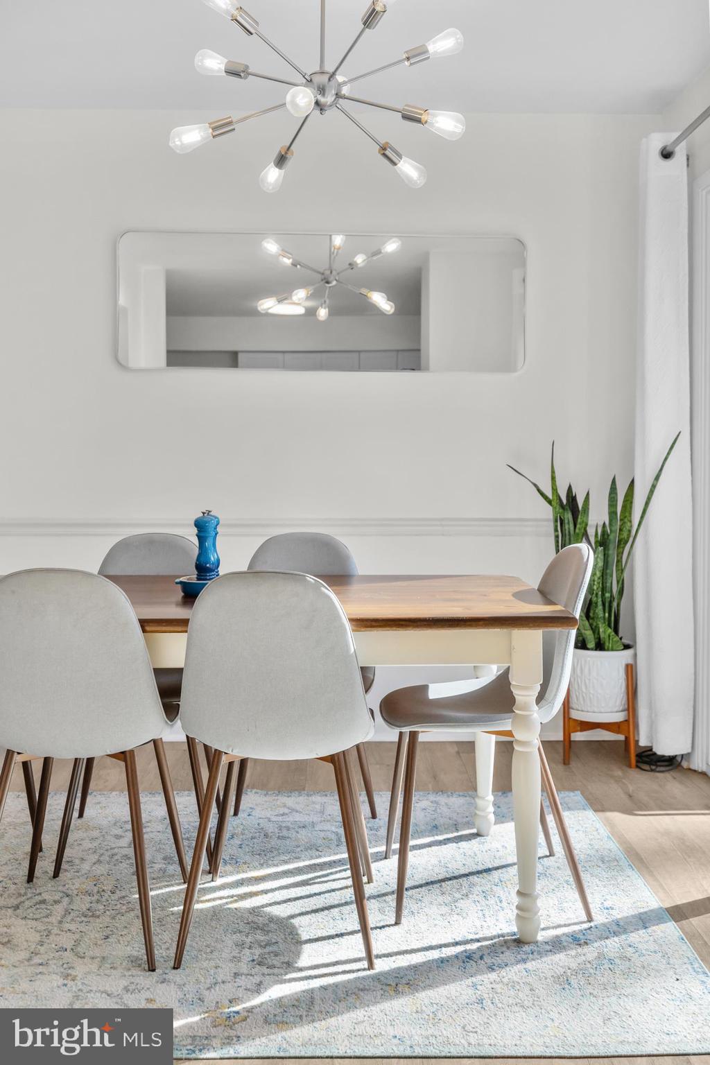 PINECREST - Residential