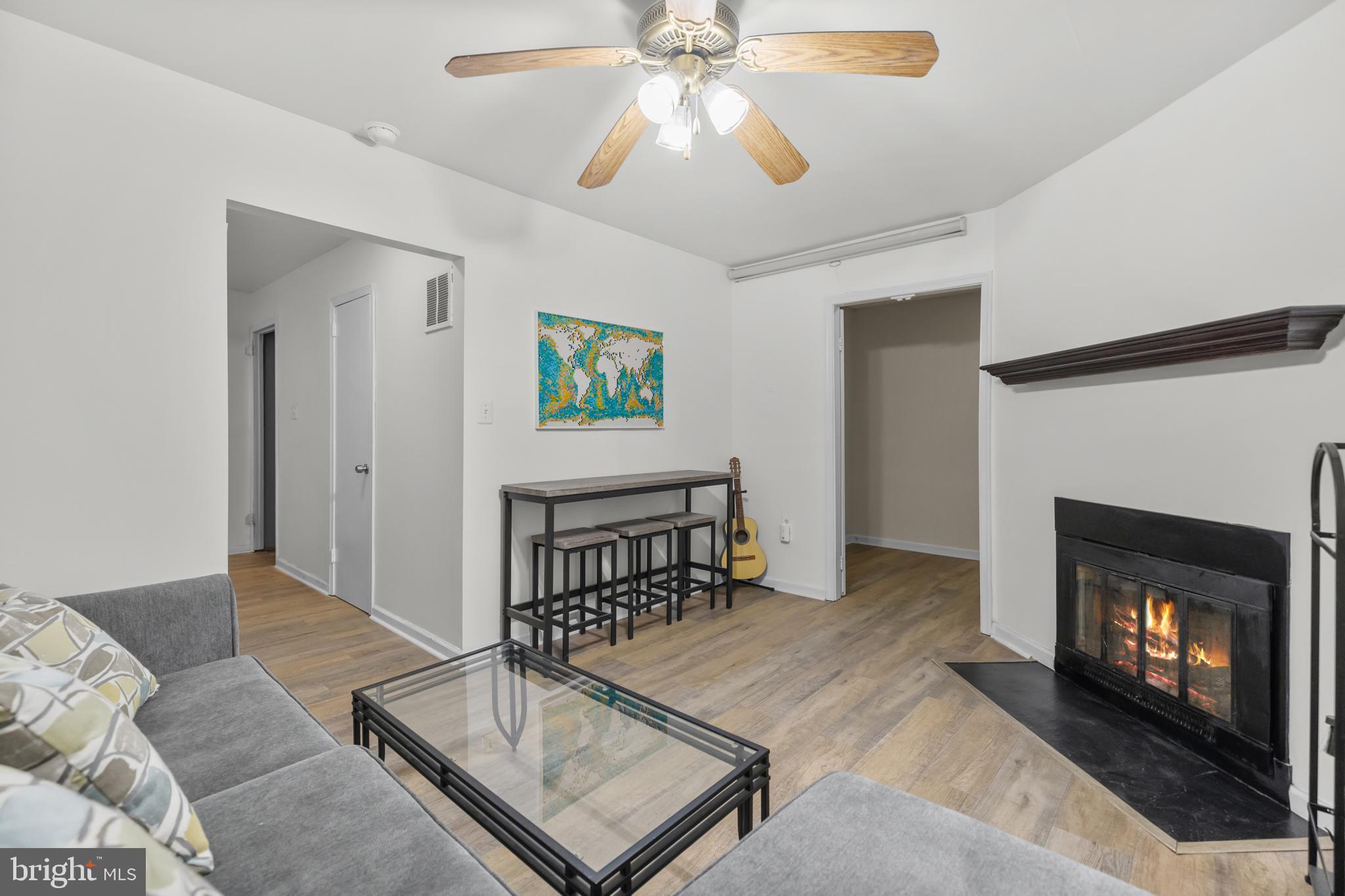 PINECREST - Residential