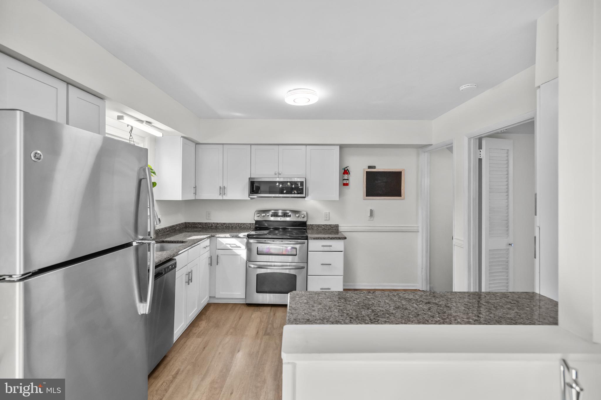 PINECREST - Residential