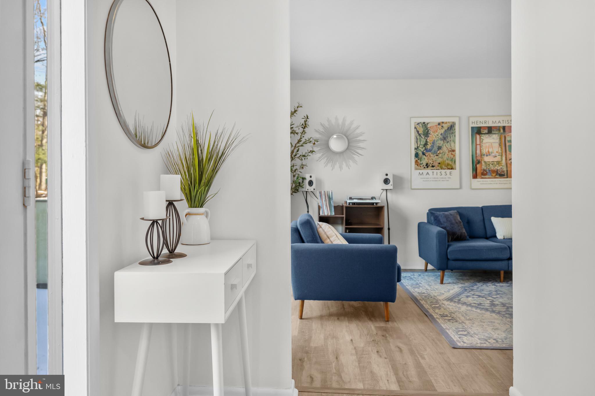 PINECREST - Residential