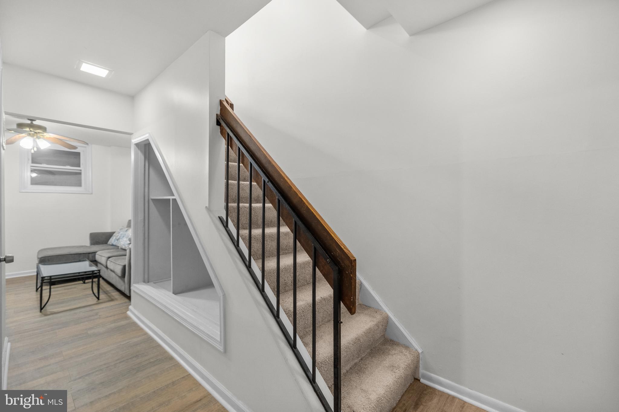 PINECREST - Residential