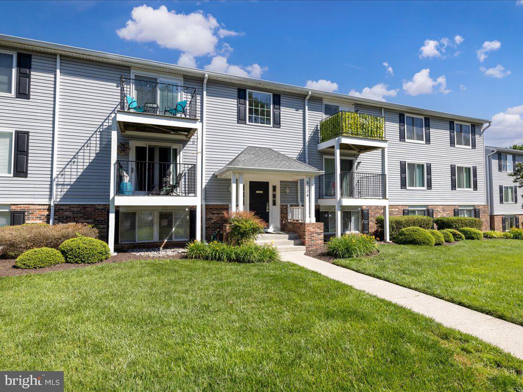 CHESTERFIELD GARDEN CONDOMINIUM - Residential