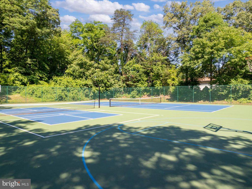 CHESTERFIELD GARDEN CONDOMINIUM - Residential