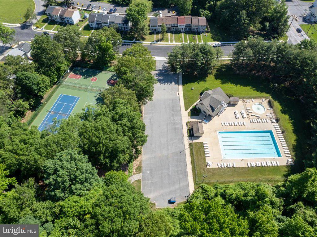 CHESTERFIELD GARDEN CONDOMINIUM - Residential