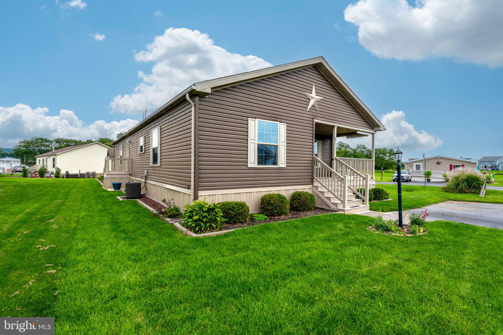 35 EMILY LANE