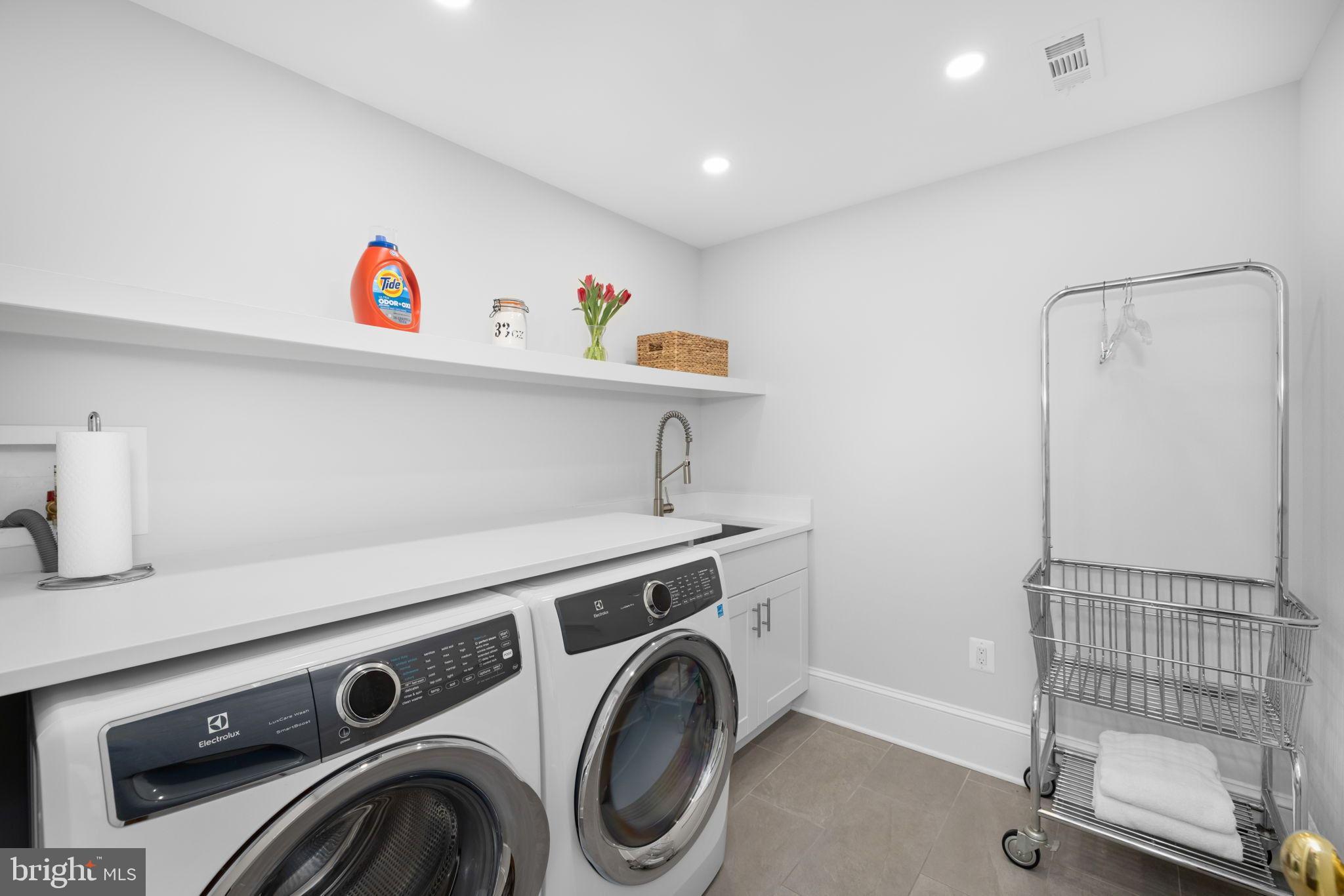 MERRYHILL - Residential