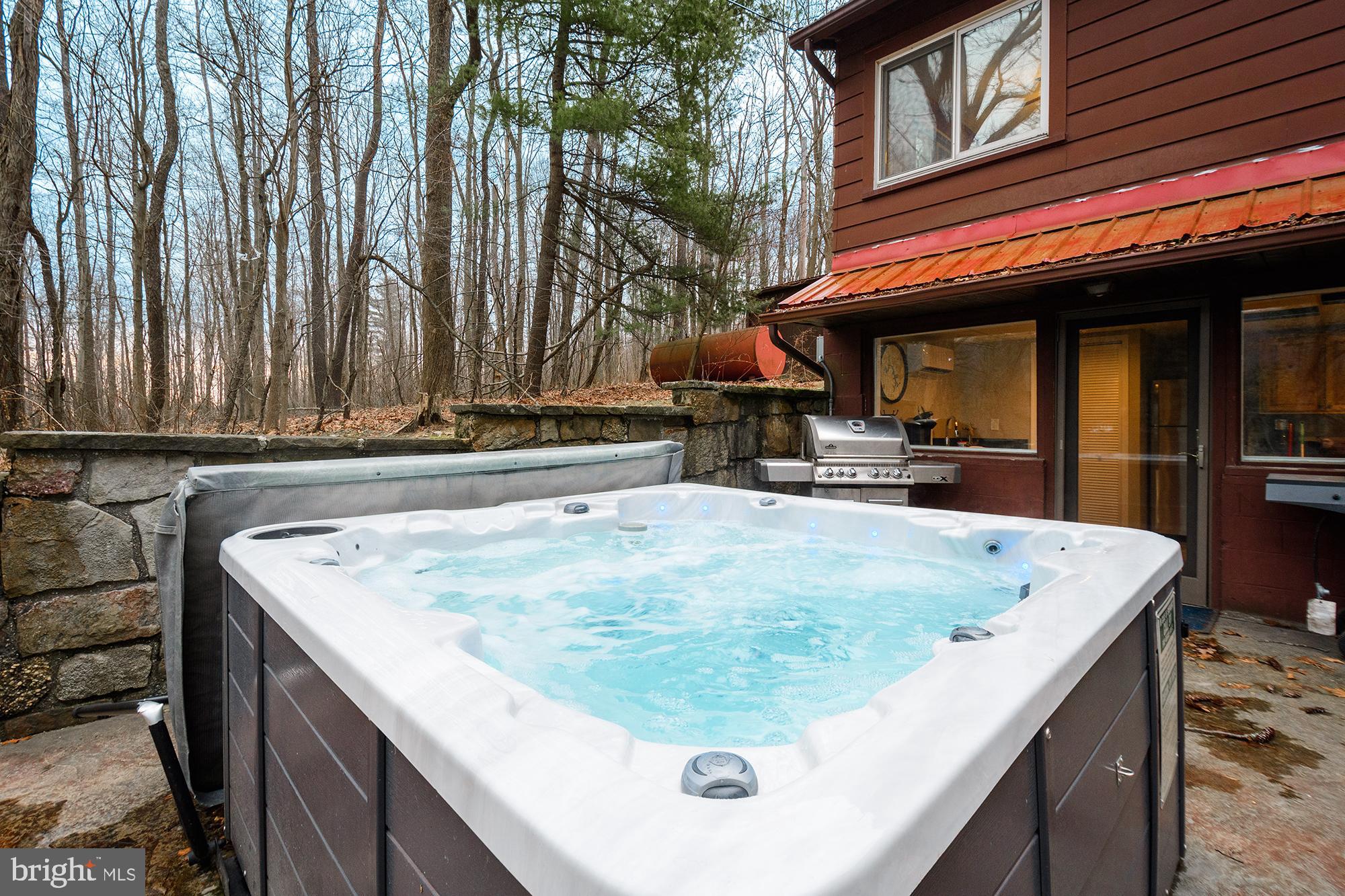 THAYERVILLE - Residential