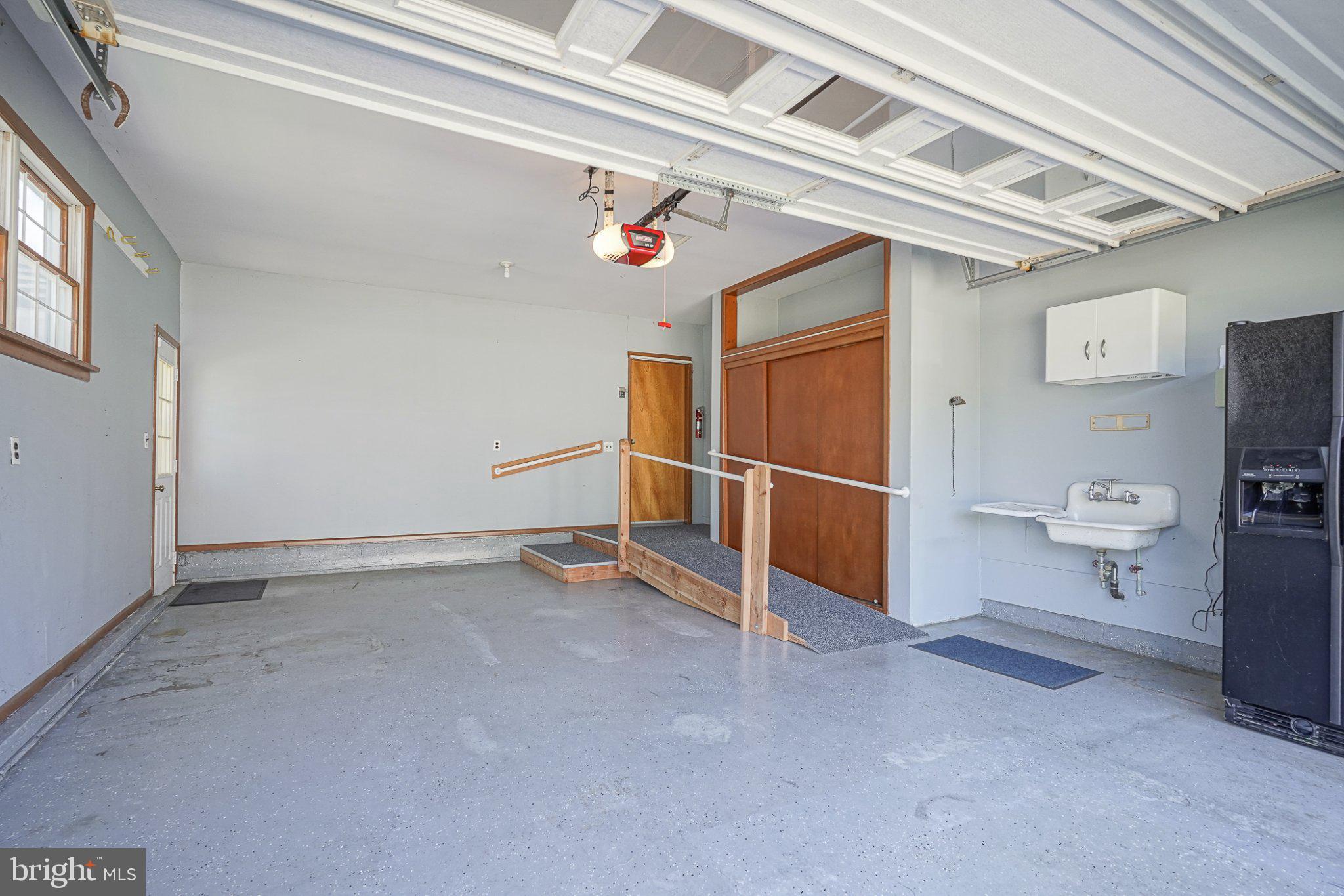 734 ALLEN AVENUE