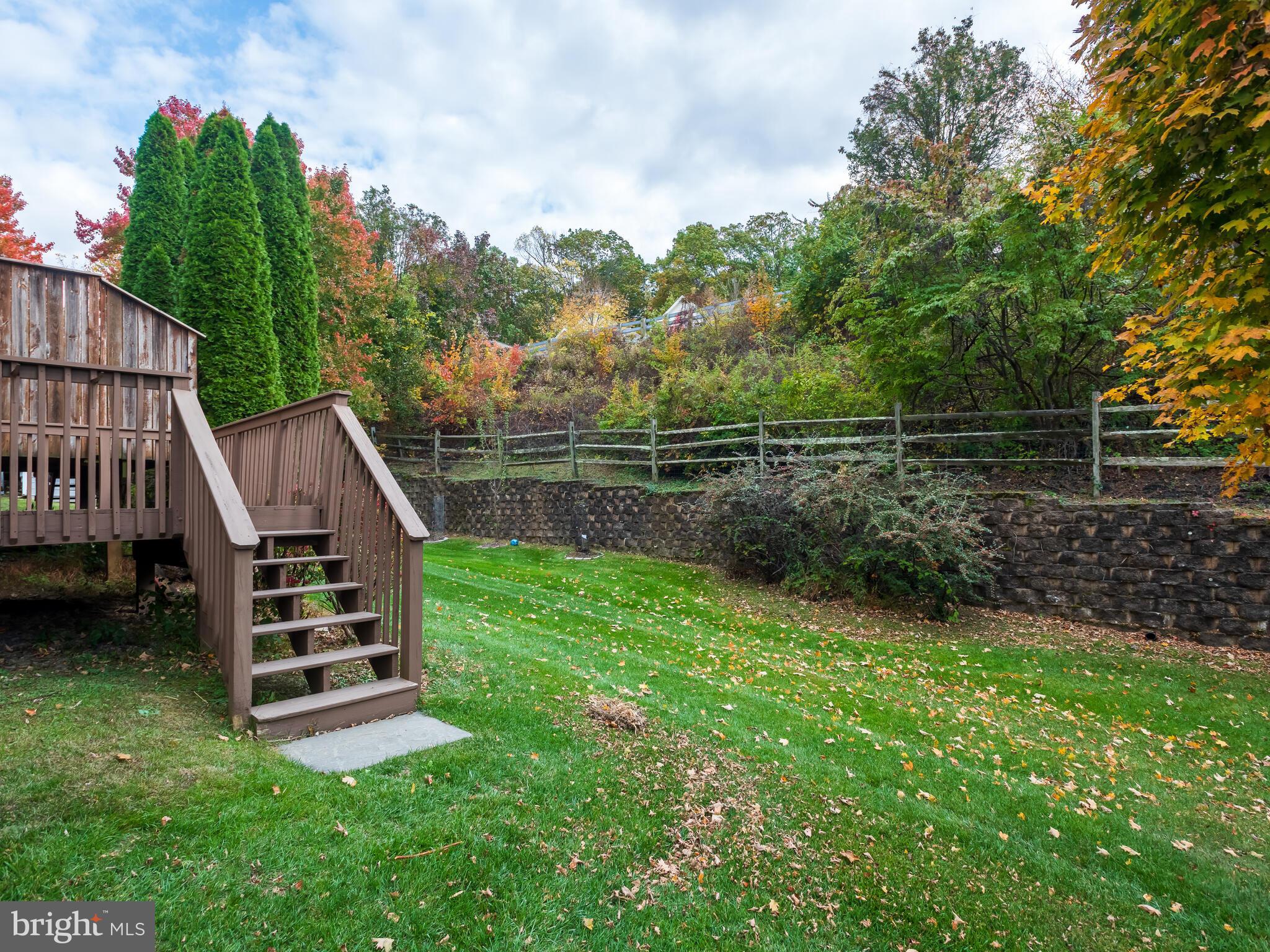 WHITELAND WOODS - Residential