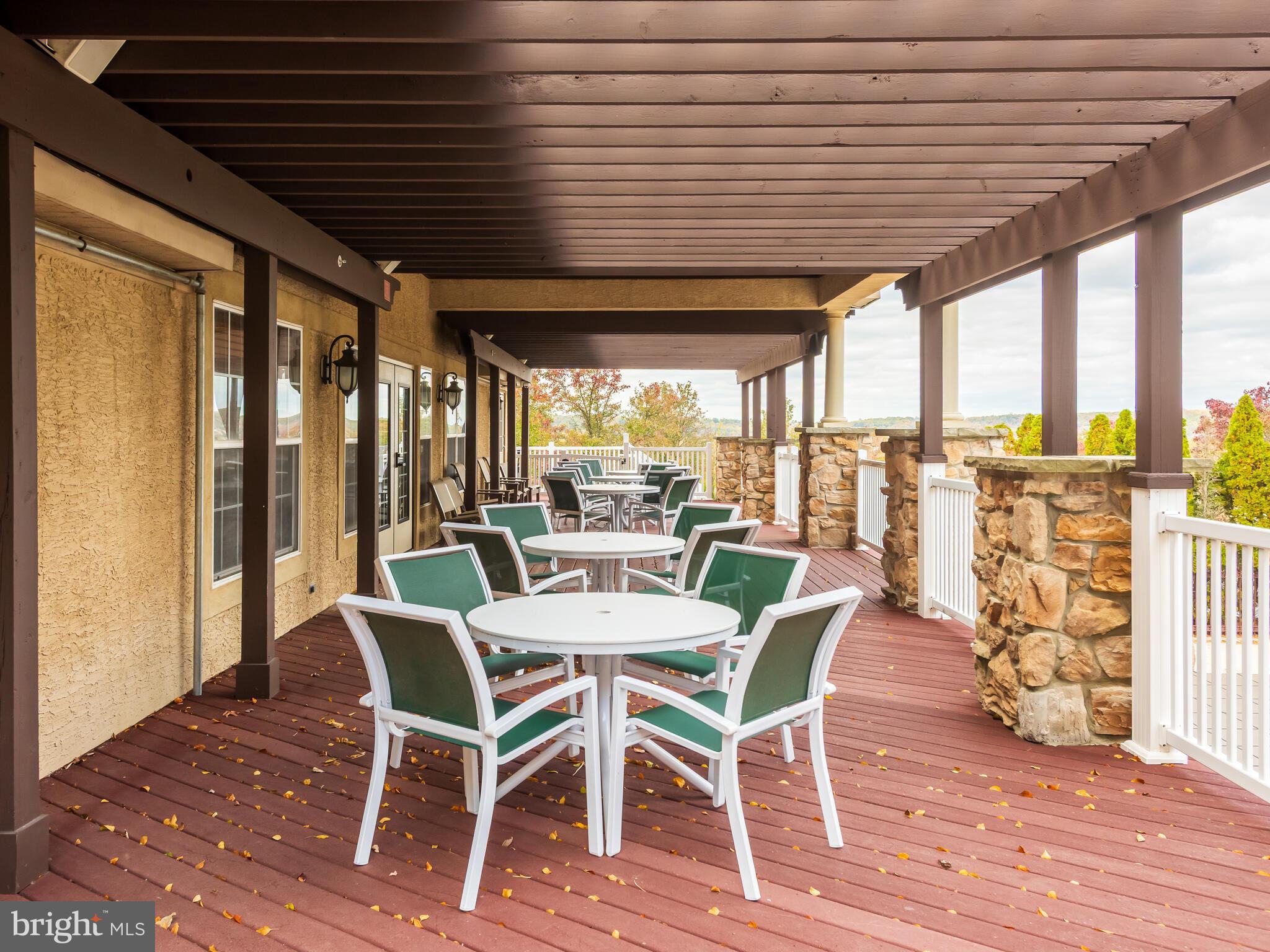 WHITELAND WOODS - Residential