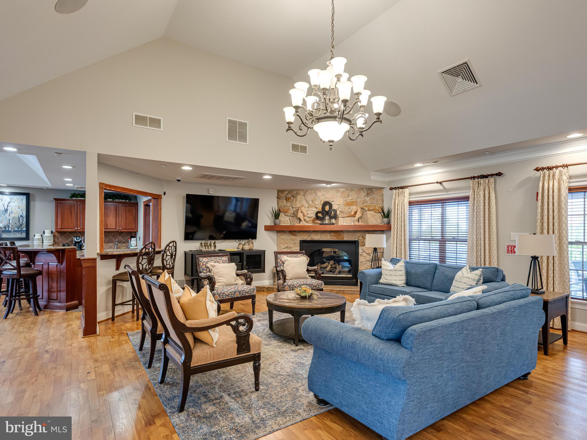 WHITELAND WOODS - Residential