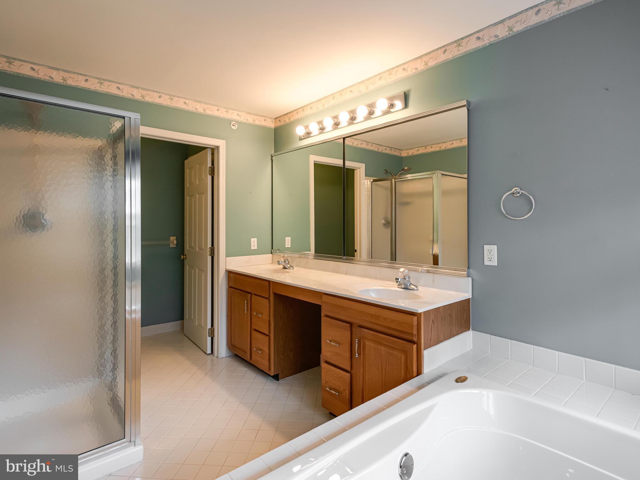 WHITELAND WOODS - Residential