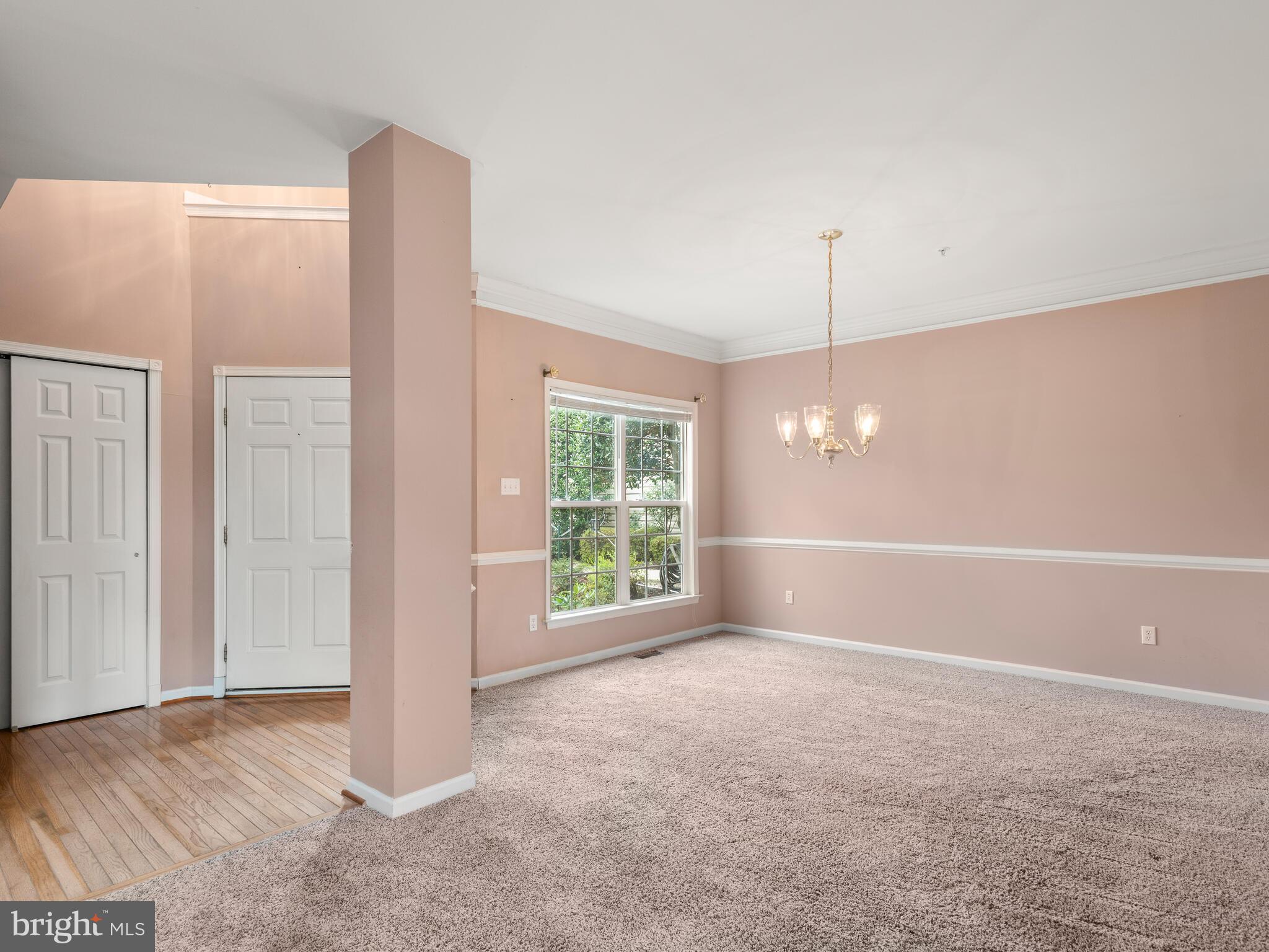 214 SILVERBELL COURT
