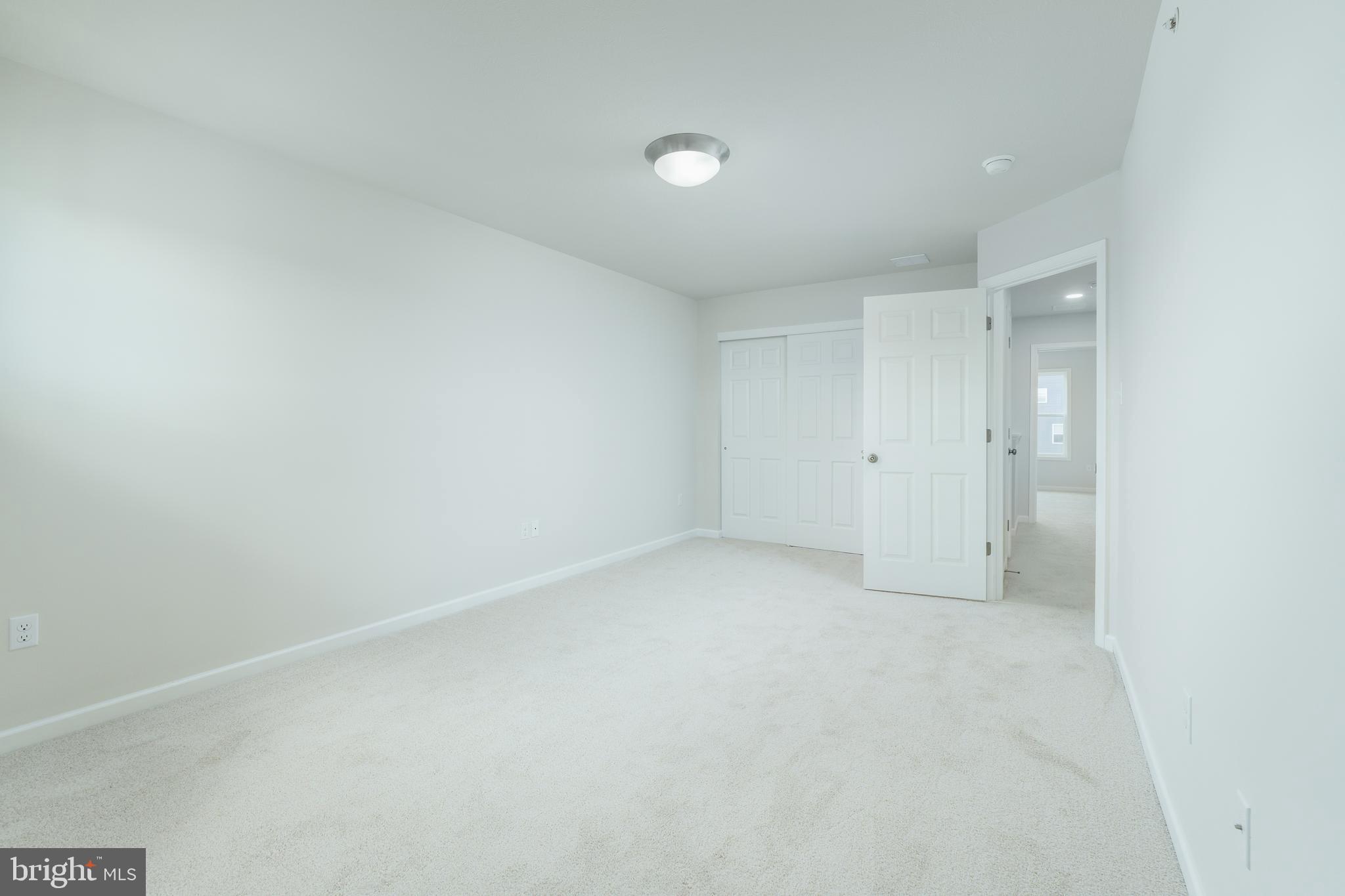 GRAYS POINTE - Residential