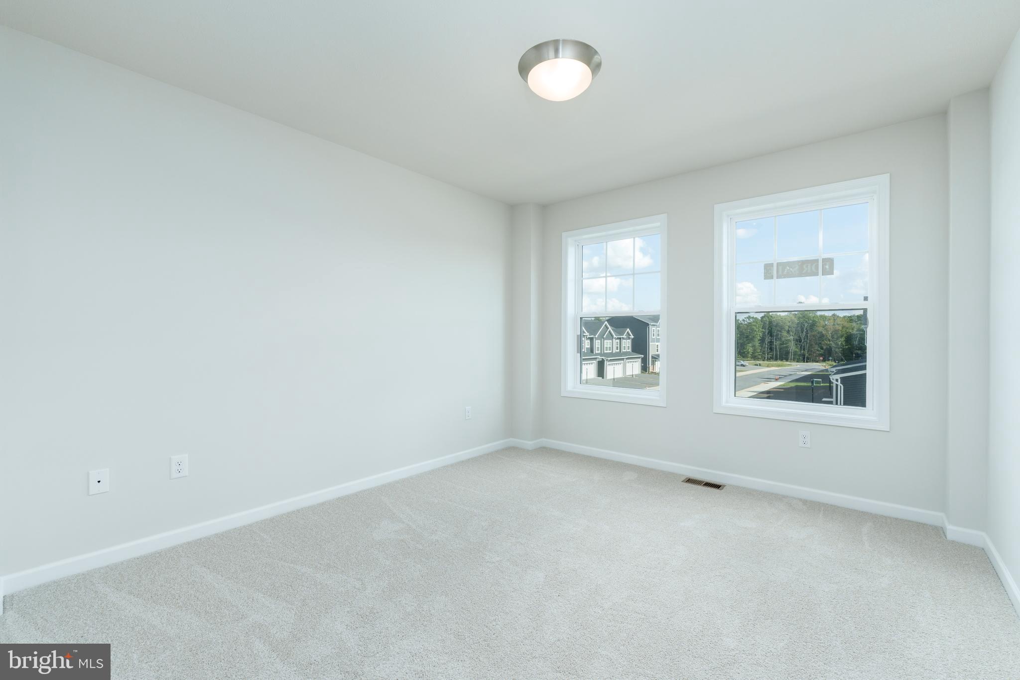 GRAYS POINTE - Residential