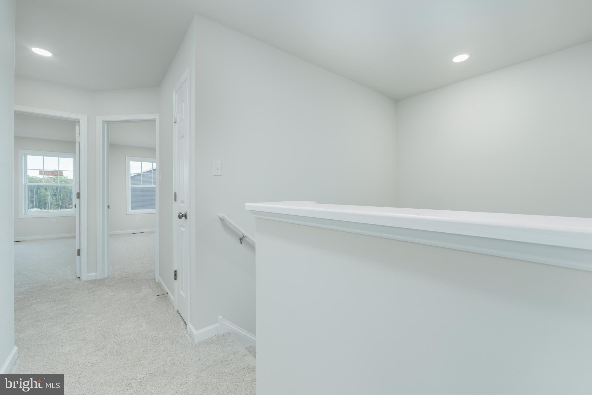 GRAYS POINTE - Residential