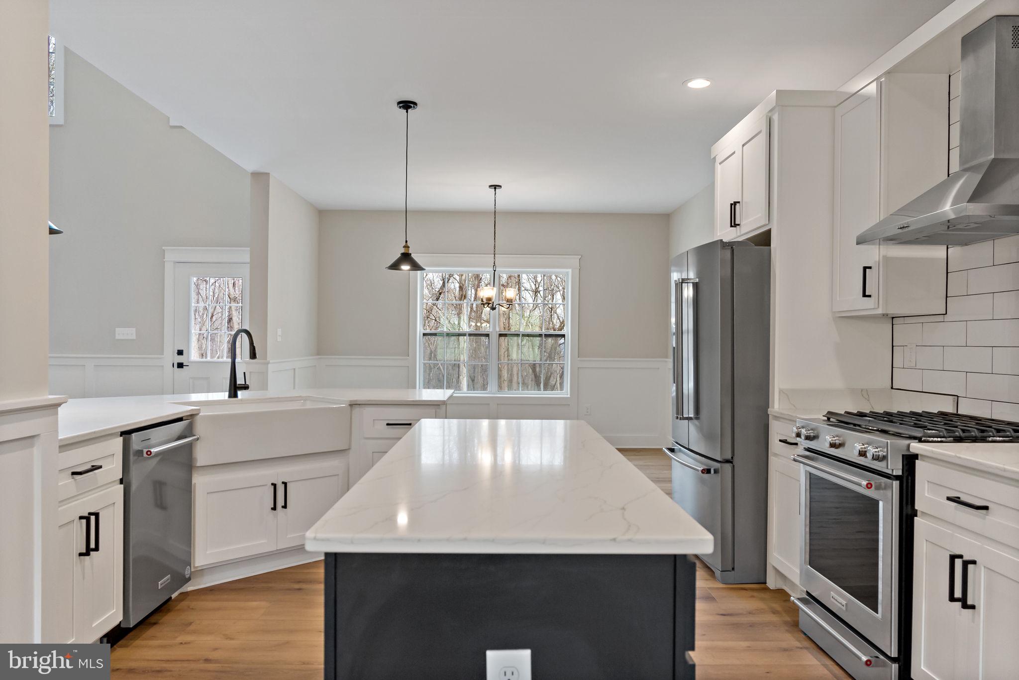 MISSION RIDGE - Residential