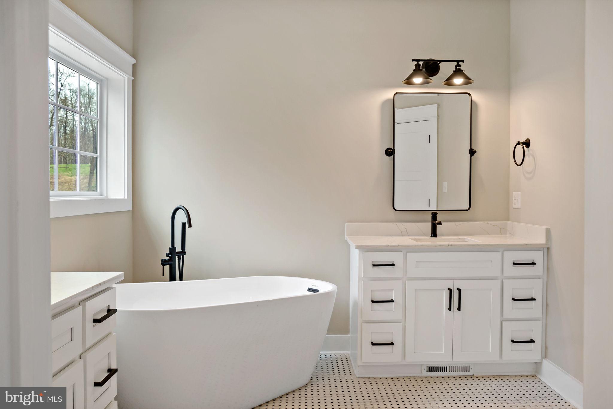 MISSION RIDGE - Residential