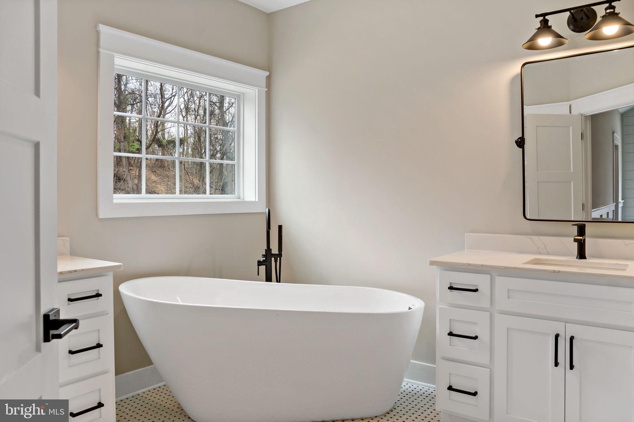 MISSION RIDGE - Residential