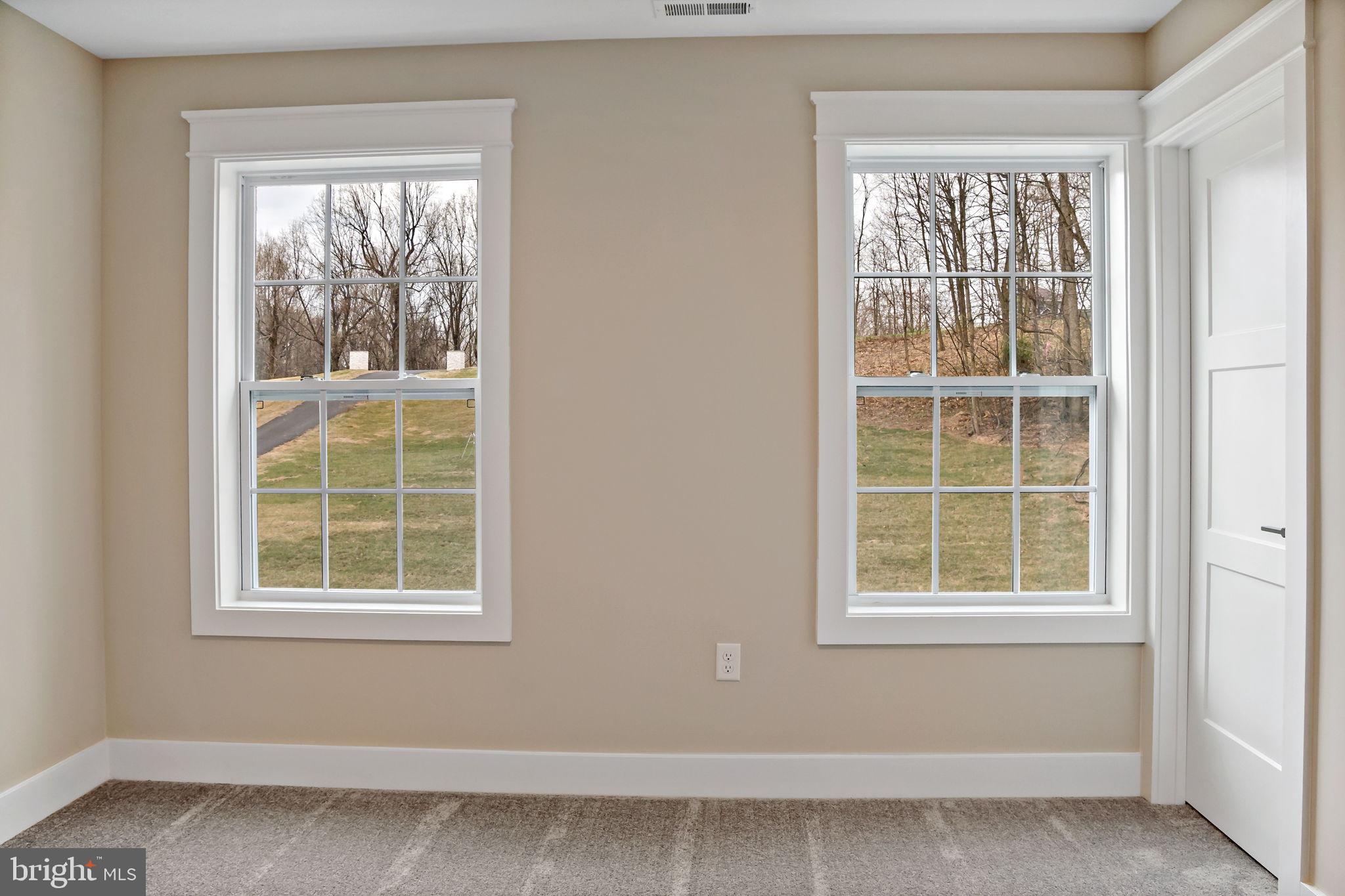 MISSION RIDGE - Residential