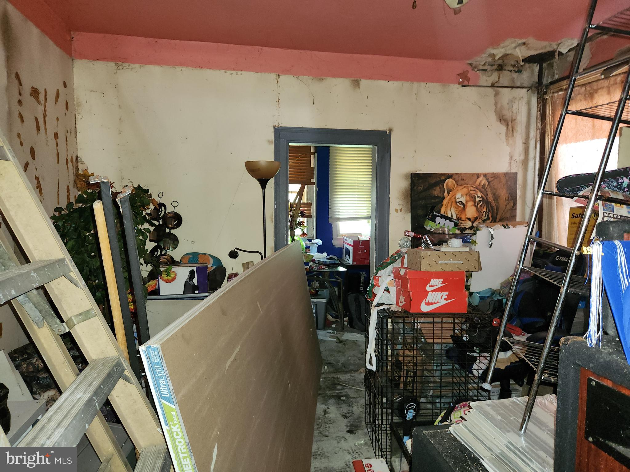 FRANKLINTOWN ROAD - Residential