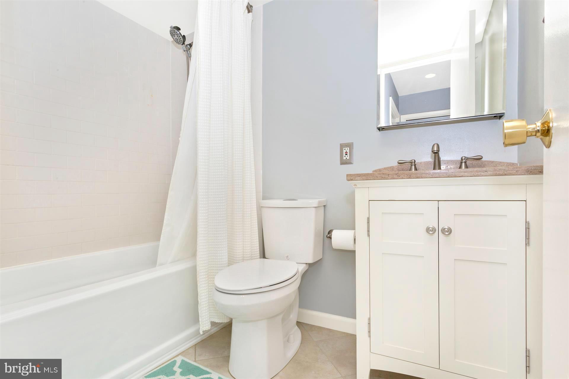 PLYMOUTH GARDENS - Residential