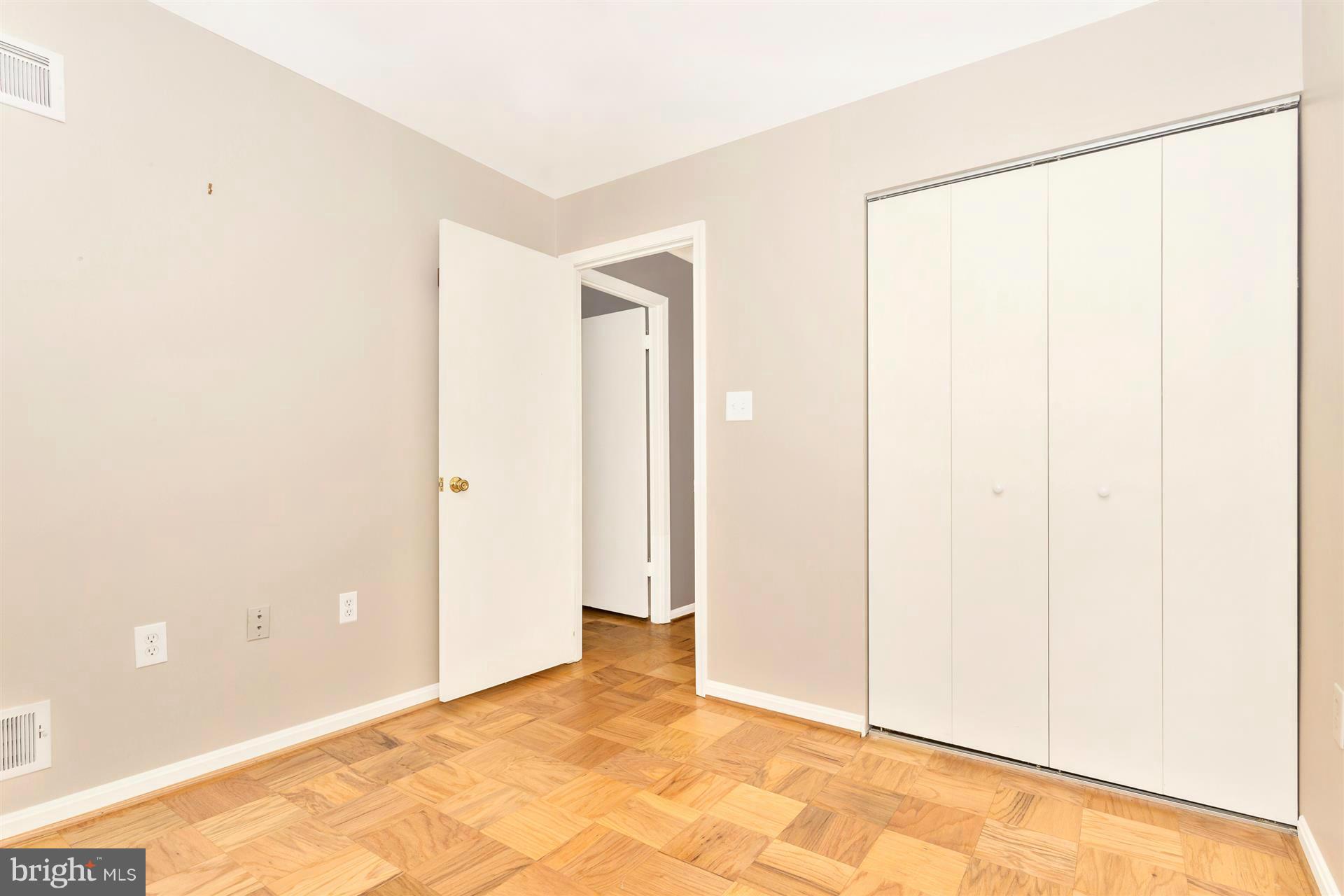 PLYMOUTH GARDENS - Residential