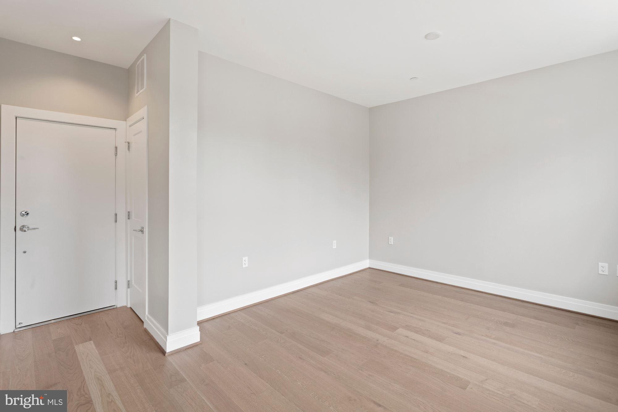 OLD TOWN ALEXANDRIA - Residential Lease