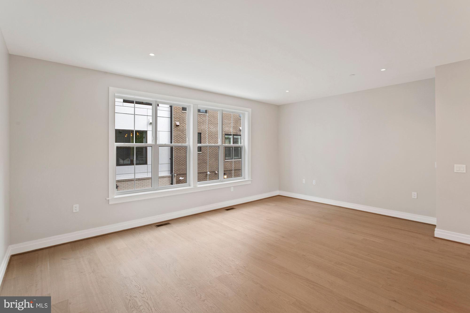 OLD TOWN ALEXANDRIA - Residential Lease