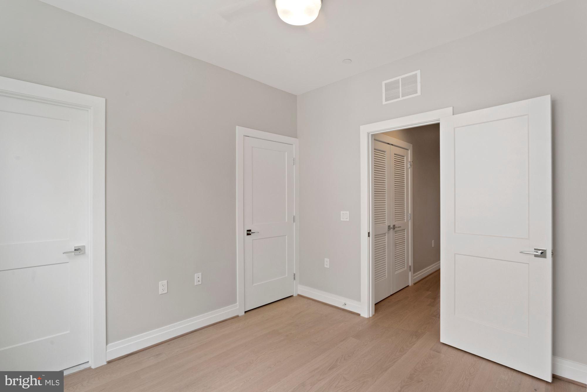 OLD TOWN ALEXANDRIA - Residential Lease