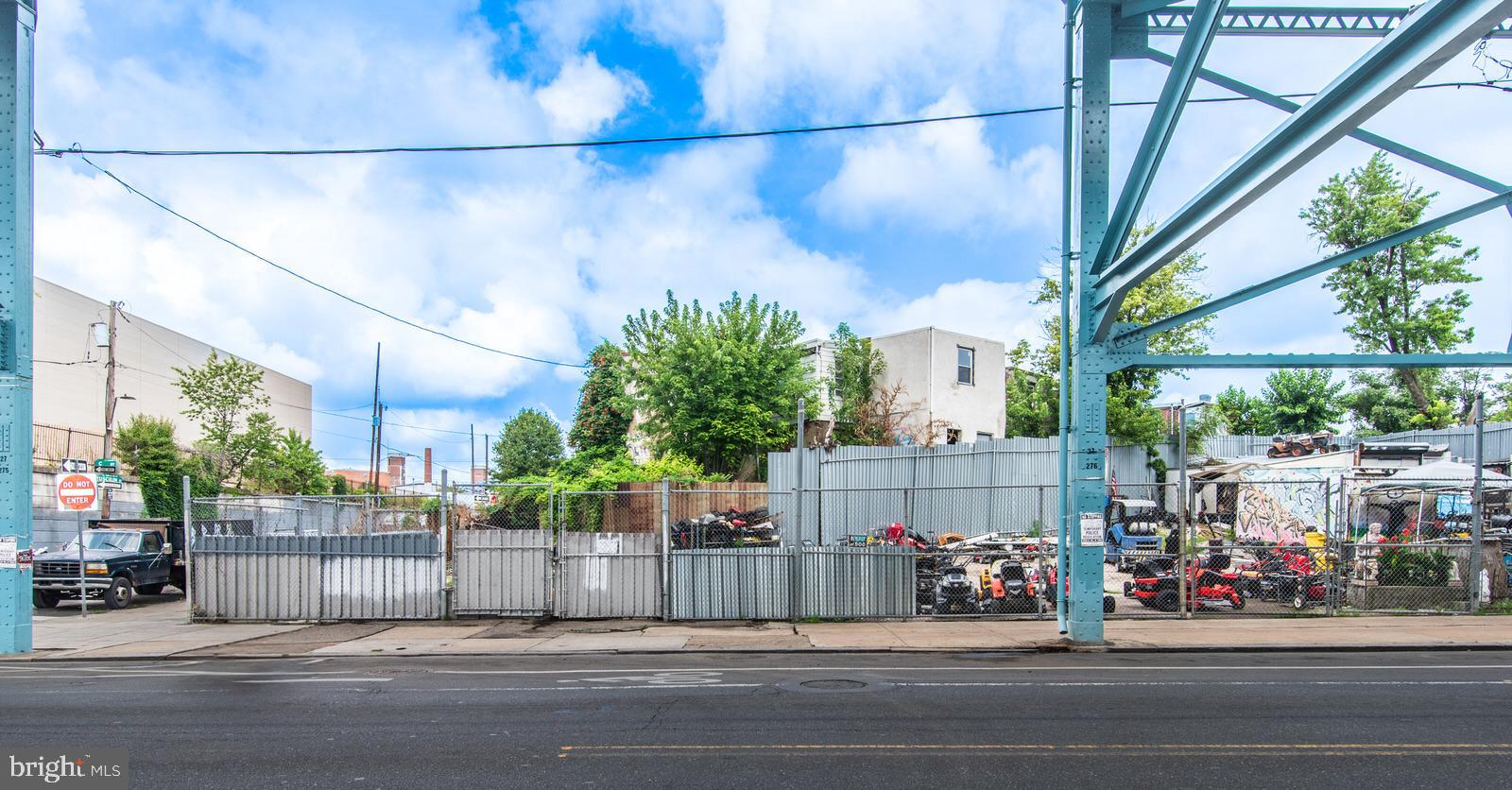 2728 KENSINGTON AVENUE