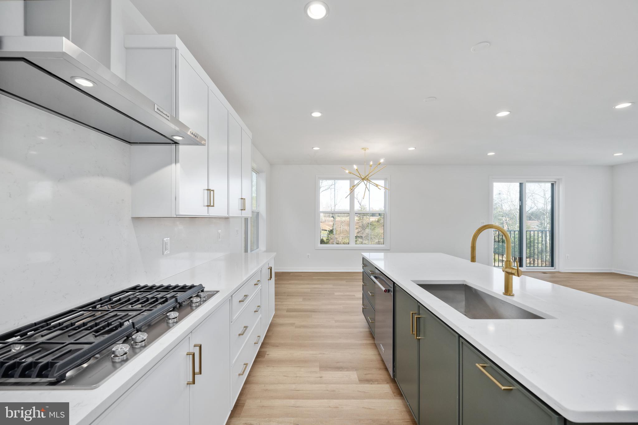 23206 PARKSIDE VILLAGE CIRCLE