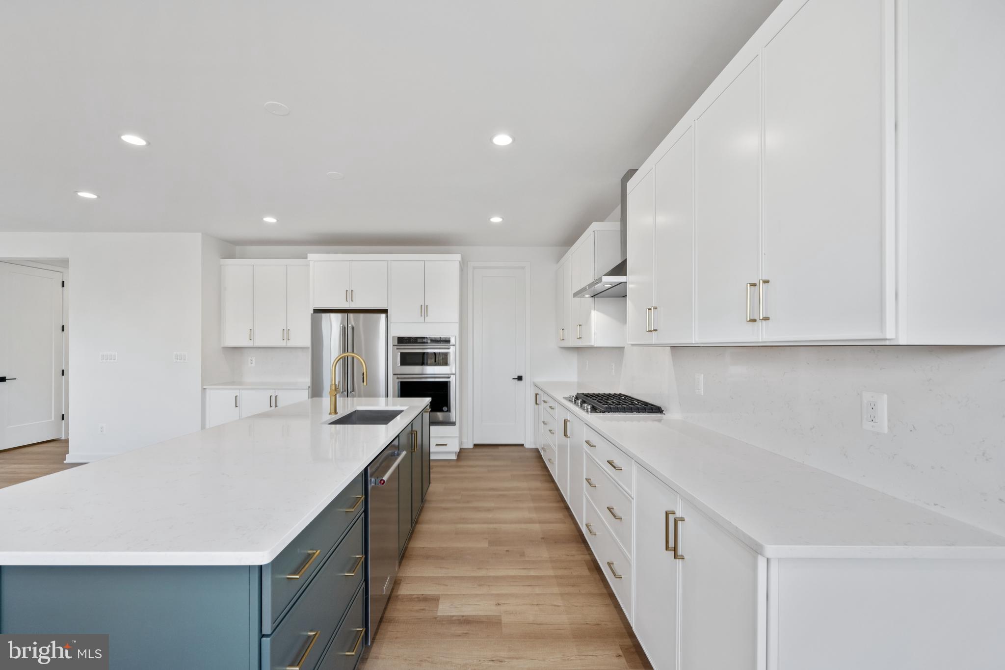 23206 PARKSIDE VILLAGE CIRCLE
