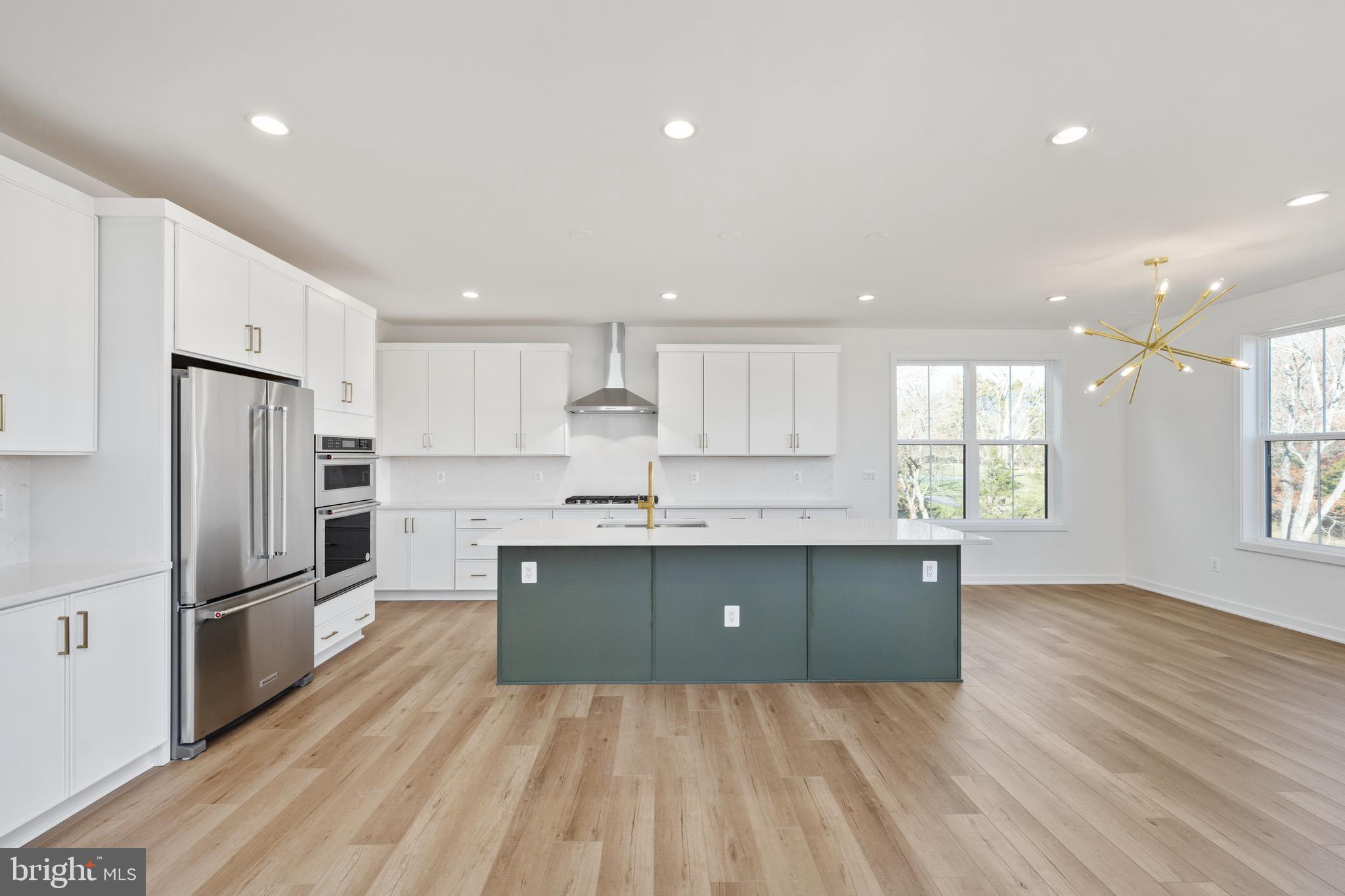 23206 PARKSIDE VILLAGE CIRCLE