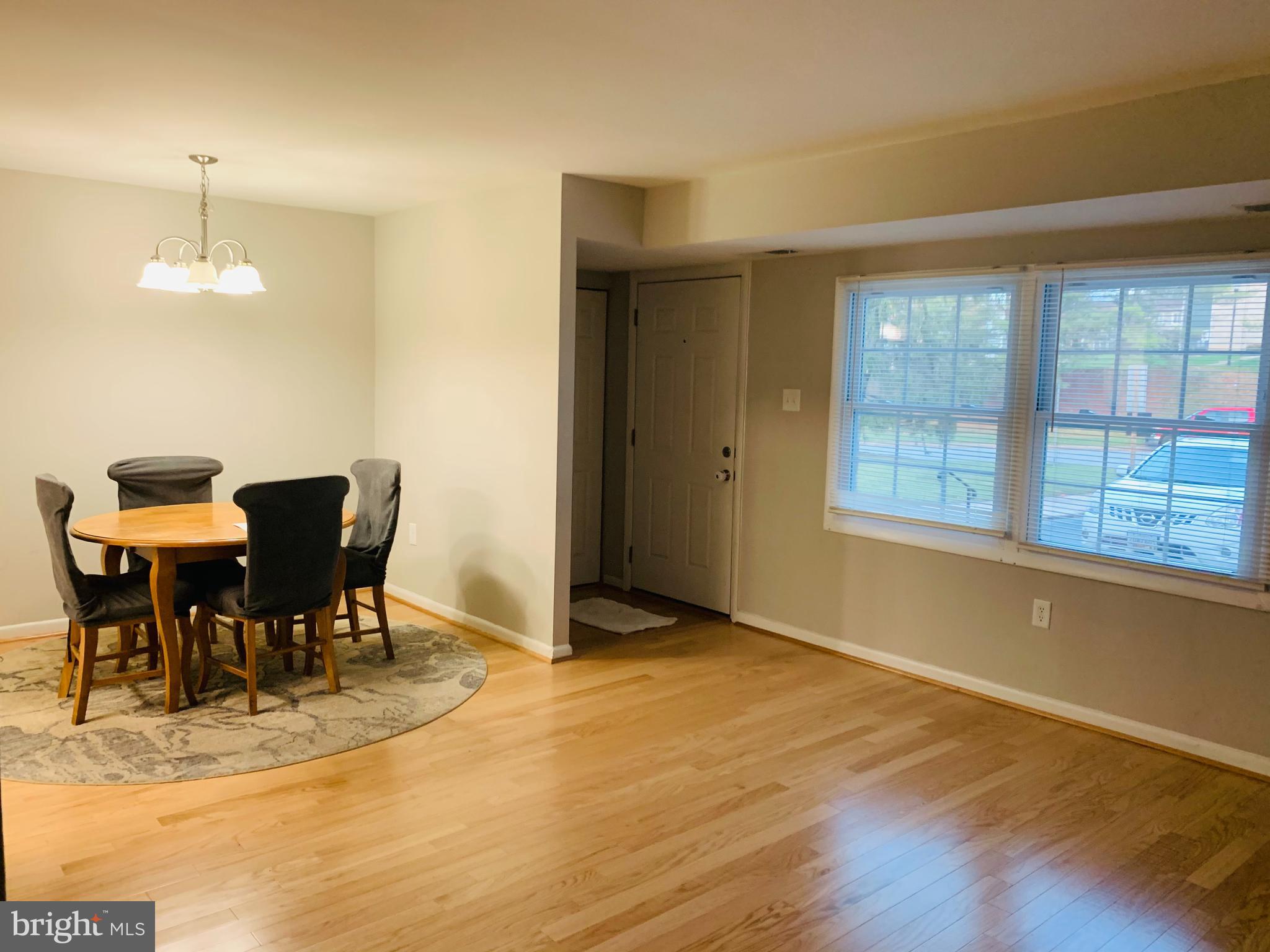 WHISKEY BOTTOM - Residential