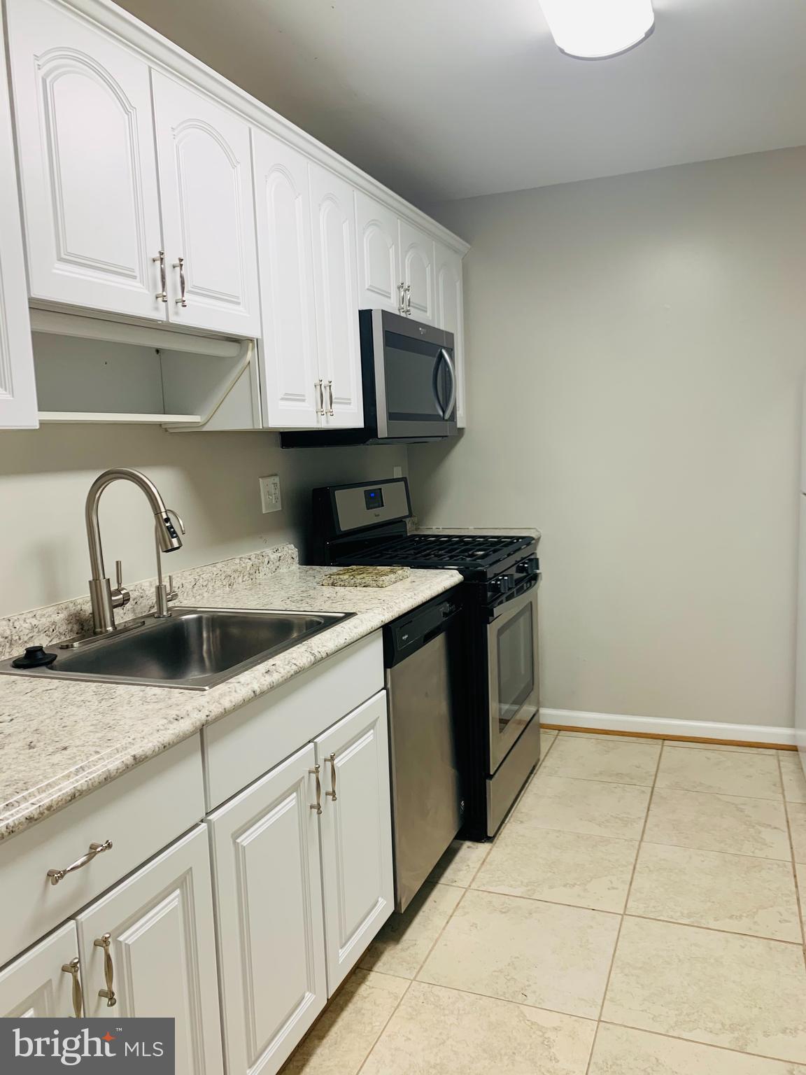 WHISKEY BOTTOM - Residential